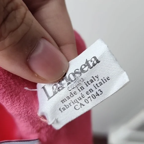 Moschino 100% Silk Two Layer Scalloped Hem Lightweight Scarf - Picture 7 of 8